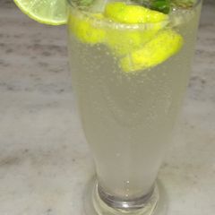 A picture of Lemon soda.
