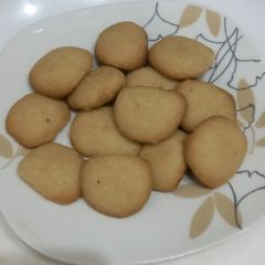 Bite size, diet biscuits 🫓 🫓 A picture of Bite size, diet biscuits 🫓 🫓.