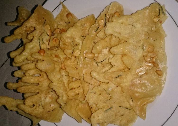 Rempeyek kacang tanah