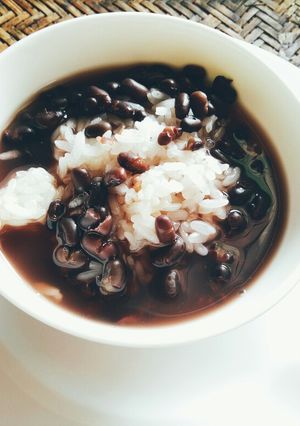 Hình của món Xôi trắng chè đậu đen.