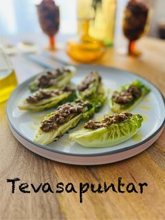 Una foto de Ensalada templada 🥬 🥙