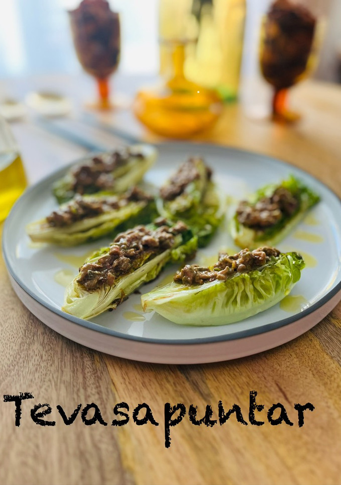 Una foto de Ensalada templada 🥬 🥙