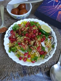 इंदौरी स्टीम पोहा (indori steam poha recipe in Hindi) रेसिपी मुख्य फोटो