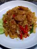 ข้าวผัดพริกแหนมไก่