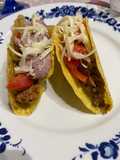 Tacos con carne macinata e crema di fagioli rossi