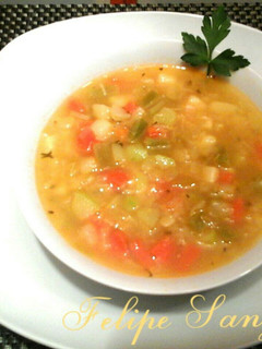 Una foto de Sopa de verduras