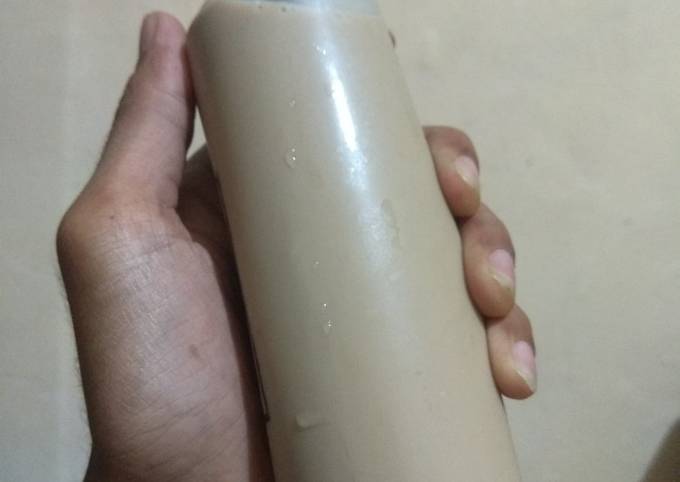 Bagaimana Membuat Es Kopi Susu Gula Aren yang Lezat Sekali