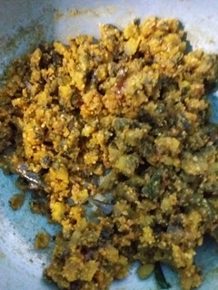 பாவக்காய் பொரியல்(pavakkai poriyal recipe in Tamil) செய்முறை முக்கிய புகைப்படம்