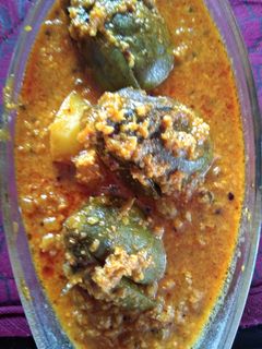 भरली वांगी(bharli vaangi recipe in marathi) रेसिपी चे मुख्य फोटो