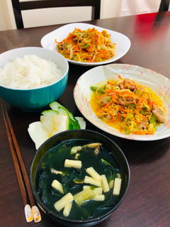 Una foto de Calabaza amarga salteada al wok 🇺🇾🇯🇵苦瓜の炒め物(ゴーヤチャンプルー)