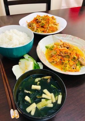 Una foto de Calabaza amarga salteada al wok 🇺🇾🇯🇵苦瓜の炒め物(ゴーヤチャンプルー)