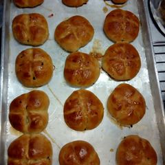 A picture of Cross buns.