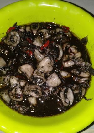 Foto resep Cumi kuah hitam simple