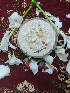 रवा नारळाची खीर (rava narlachi kheer recipe in marathi) रेसिपी चे मुख्य फोटो