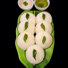 A picture of Farali Idli.