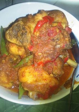 Foto resep Paha ayam bumbu merah ala chef honeylani