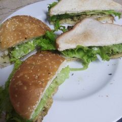 A picture of Tawa steak burger and sandwich.
