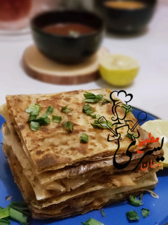 صورة لوصفة مطبق حلو بالفواكة ومطبق مالح بالخضار 😋