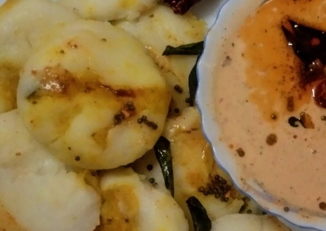 Andhra Style Masala Potato Stuffed Idly