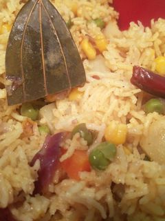 सब्जियों का पुलाव (Sabziyon ka pulav recipe in hindi) रेसिपी मुख्य फोटो