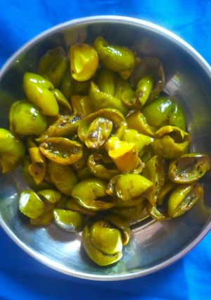 ગુંદા નો સંભારો (Gunda Sambharo Recipe In Gujarati) રેસીપી મુખ્ય ફોટો