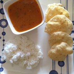 A picture of Tomato curry.