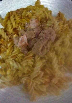 Una foto de Fusilli con Cebolla y Atún