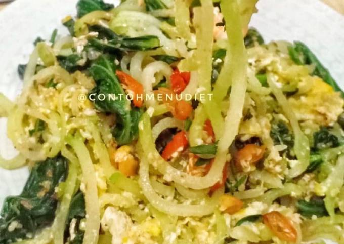 Cara Gampang Membuat Zoodles zucchini noodles mi tek tek zukini tanpa tepung diet sehat paleo udang, Bikin Ngiler