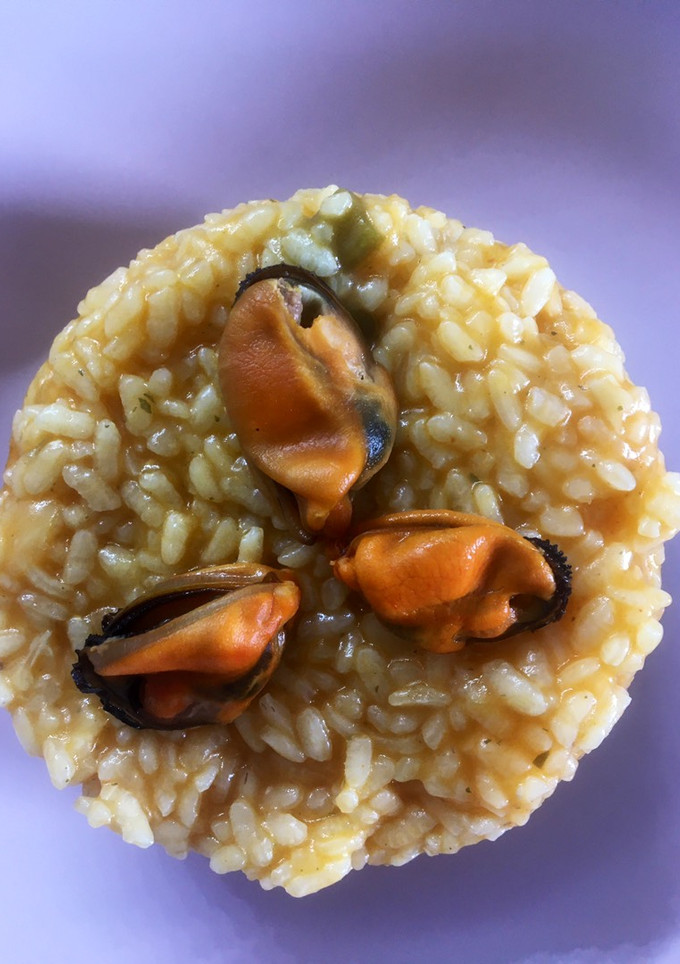 Una foto de Arroz caldoso con mejillones Thermomix