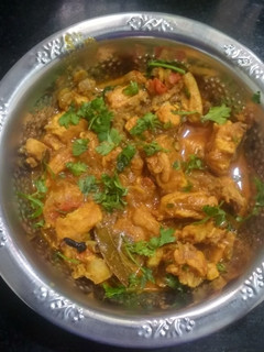 ஹைதராபாத் சிக்கன் கிரேவி (Hyderabad chicken gravy recipe in tamil) செய்முறை முக்கிய புகைப்படம்