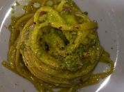Una foto di olio tartufo