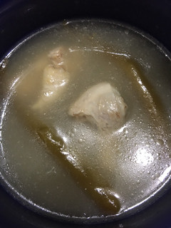 剝皮辣椒雞湯 的食譜成品照片