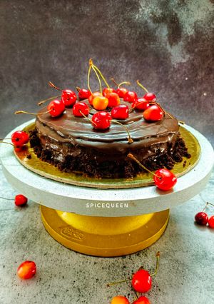 A picture of Chocolate Ganache Cake.