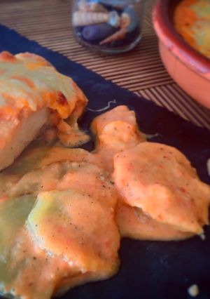 Foto principal de Bacalao en salsa gratinado con patatas y toque de eneldo