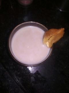 ચીકુ નો મિલ્ક શેક (Chiku Milk Shake Recipe In Gujarati) રેસીપી મુખ્ય ફોટો