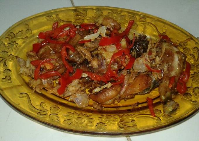 Ayam goreng bawang