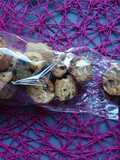 Biscoitos de amêndoa ou almendrados com passinhas