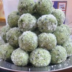 A picture of Paan ladoo.
