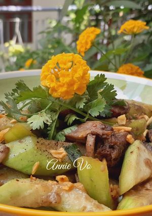 Hình của món Mướp xào tim gà.