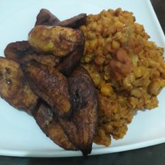 A picture of Beans and fried plantain.