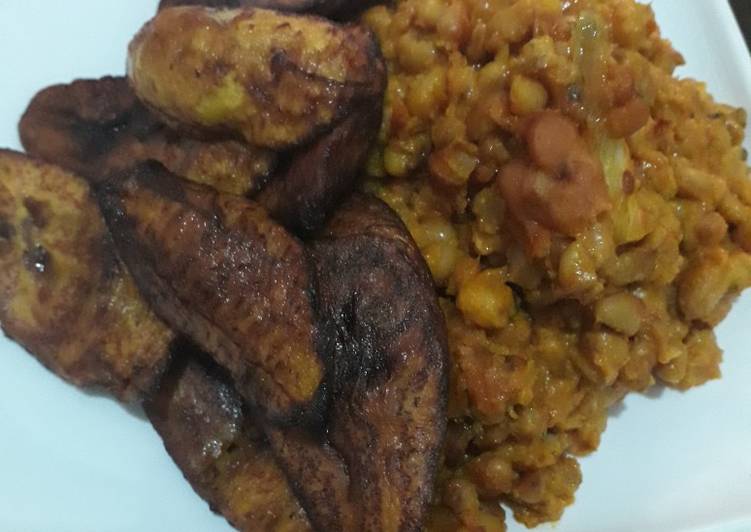 Beans and fried plantain