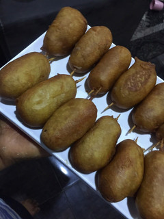 A picture of Corn dogs.