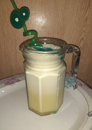A picture of Pineapple milkshake.