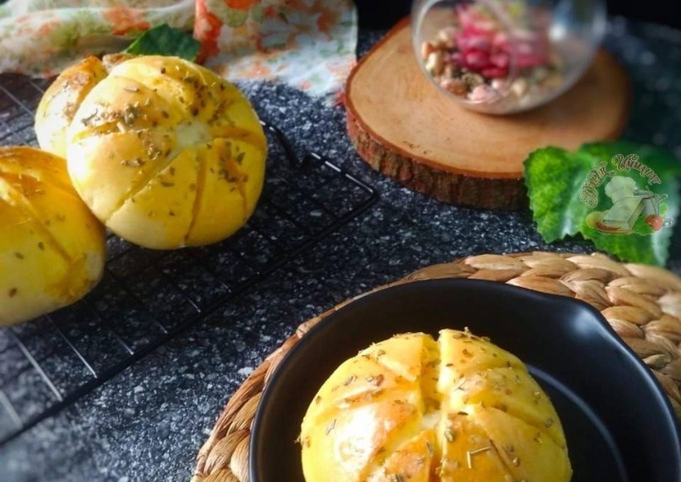 Korean Garlic cheese bread