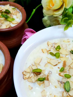पाल पायसम (Pal Payasam recipe in Hindi) रेसिपी मुख्य फोटो