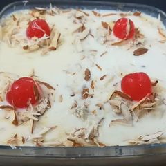 A picture of Malai Cake.