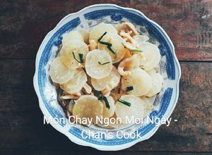 Hình của món Củ cải xào nấm chay.