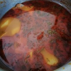 A picture of Aloo gosht.