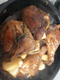 Una foto de Pollo en salsa