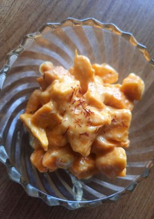 A picture of Mango Saffron salad.